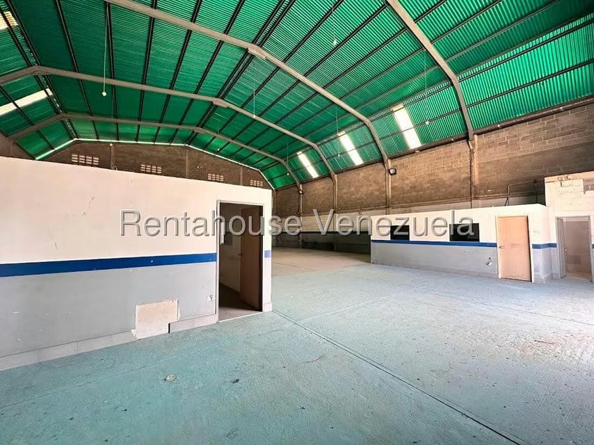Comercial (Galpon - Deposito) en Alquiler en Zona Industrial 2, Lara - 8