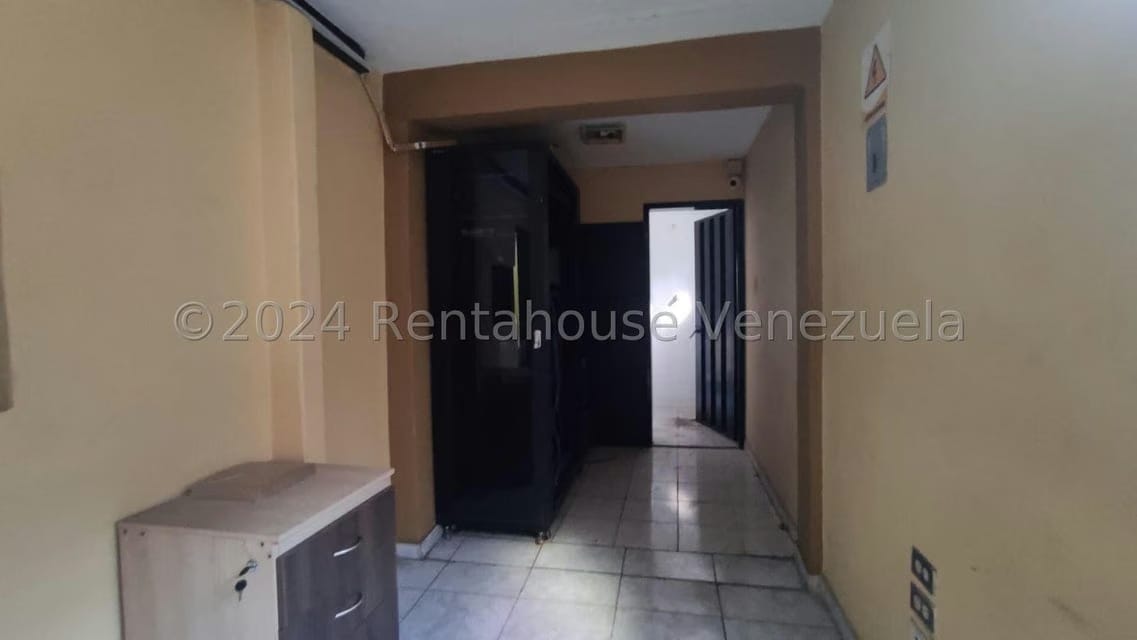 Comercial (Edificio) en Alquiler en Centro, Lara - 16