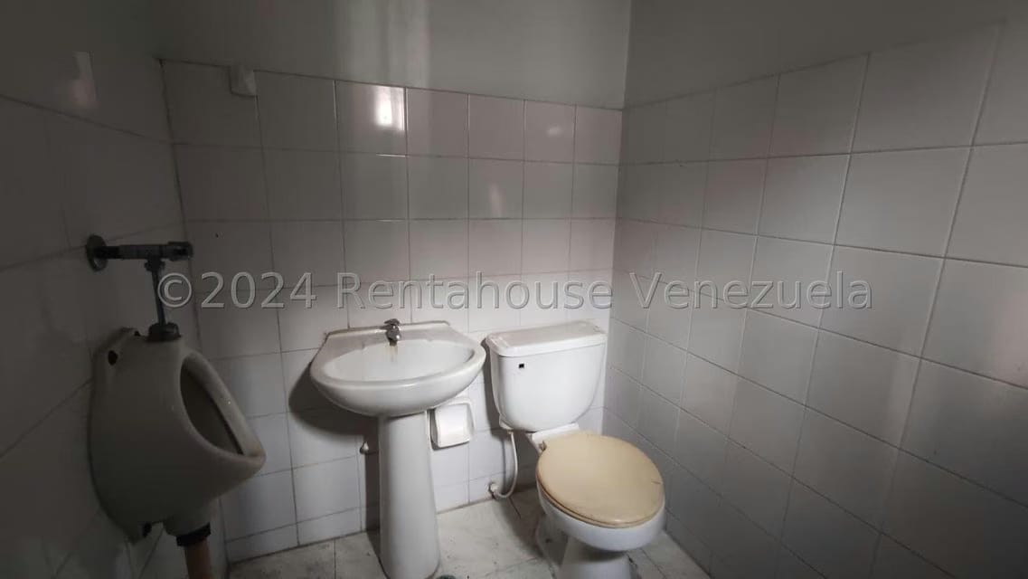 Comercial (Edificio) en Alquiler en Centro, Lara - 19