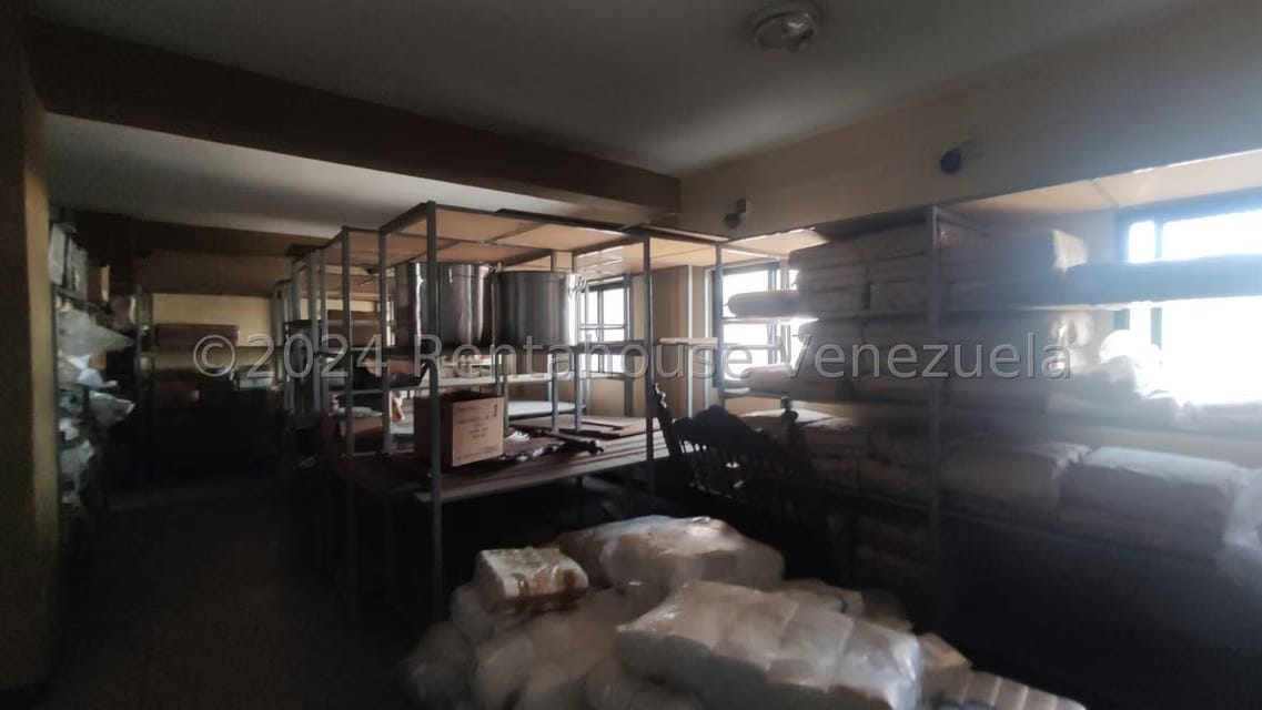 Comercial (Edificio) en Alquiler en Centro, Lara - 21