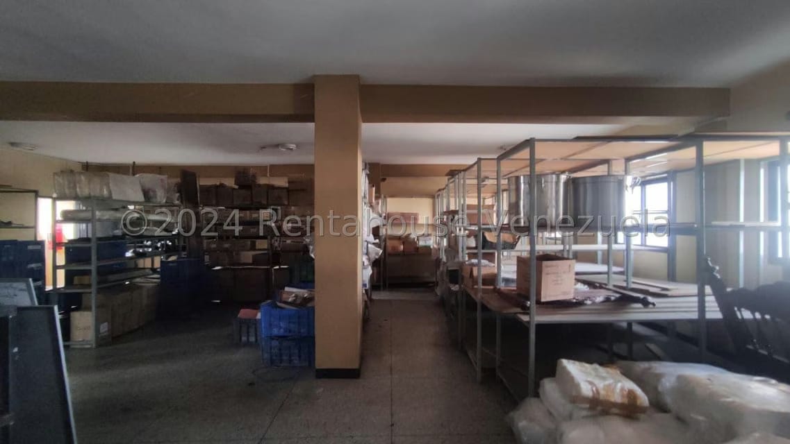 Comercial (Edificio) en Alquiler en Centro, Lara - 26