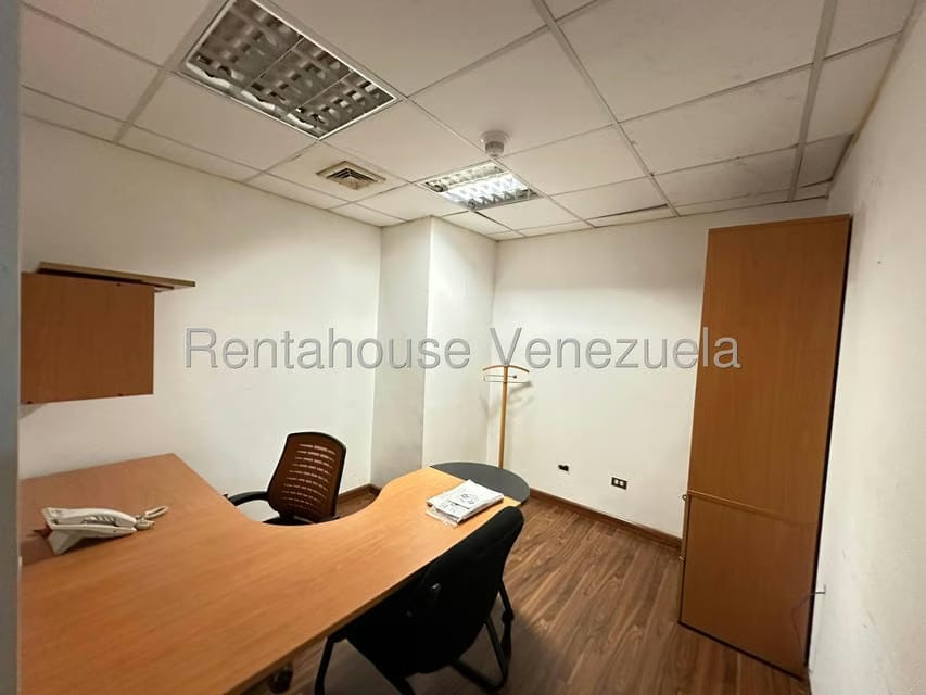 Comercial (Oficina) en Alquiler en Chuao, Distrito Metropolitano - 12