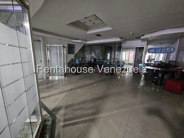 Comercial (Local Comercial) en Alquiler en Prados del Este, Distrito Metropolitano - 7