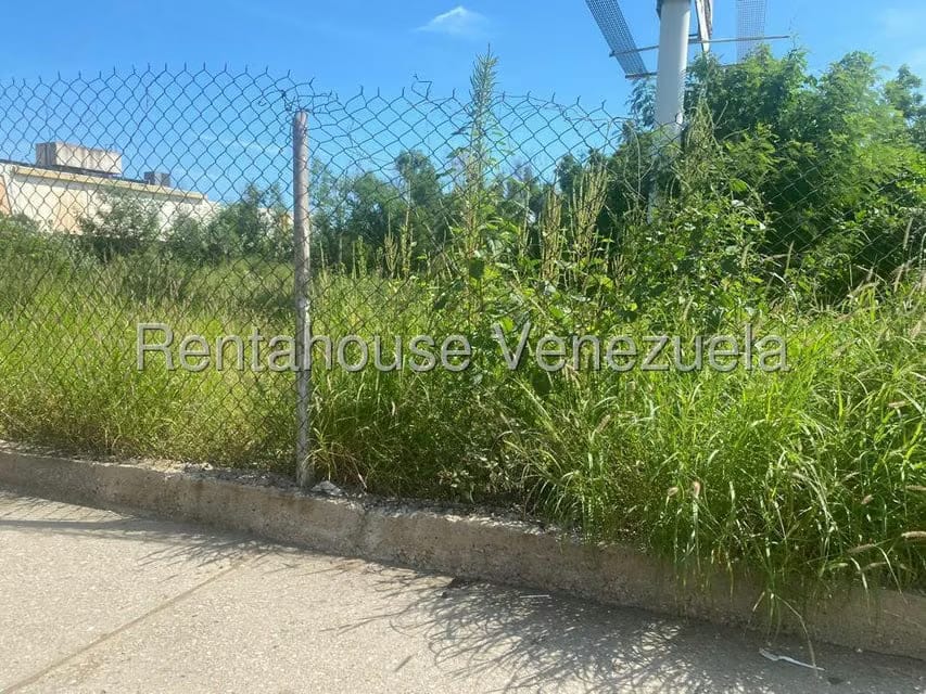 Terreno (Comercial) en Venta en Circunvalacion Dos, Zulia - 3