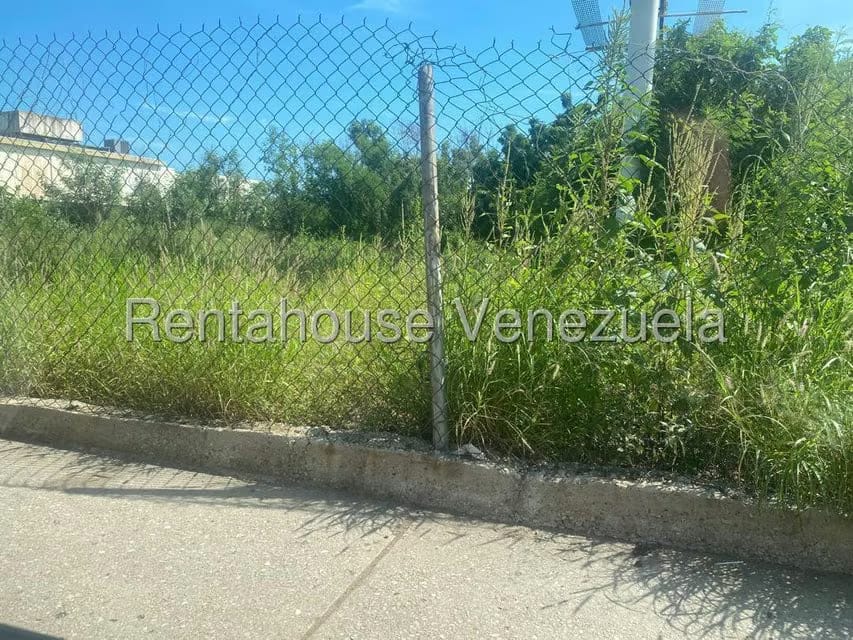 Terreno (Comercial) en Venta en Circunvalacion Dos, Zulia - 4