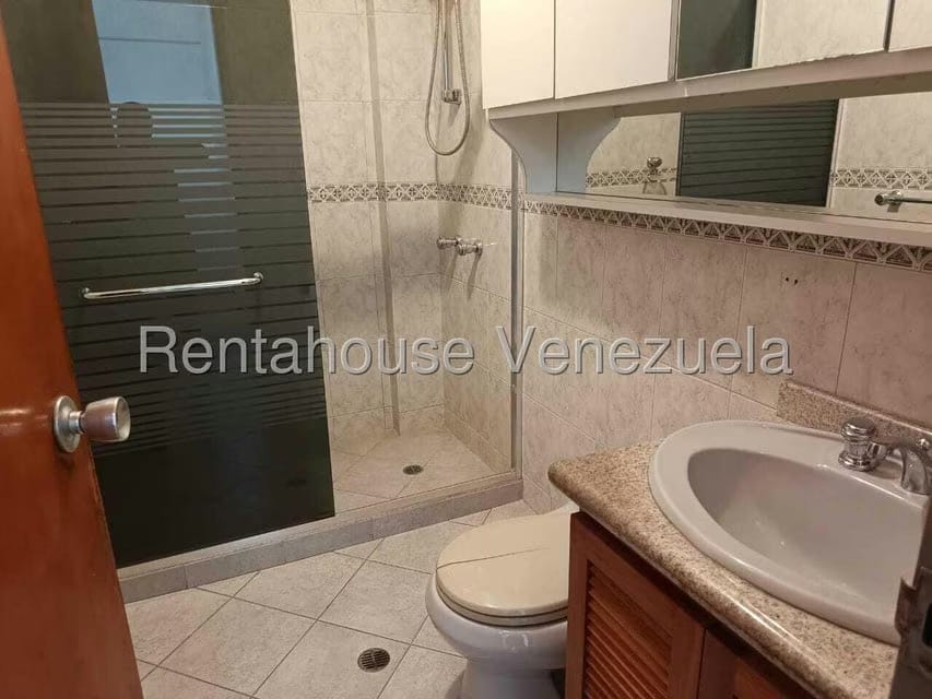 Casa (Duplex) en Venta en La California Norte, Distrito Metropolitano - 32