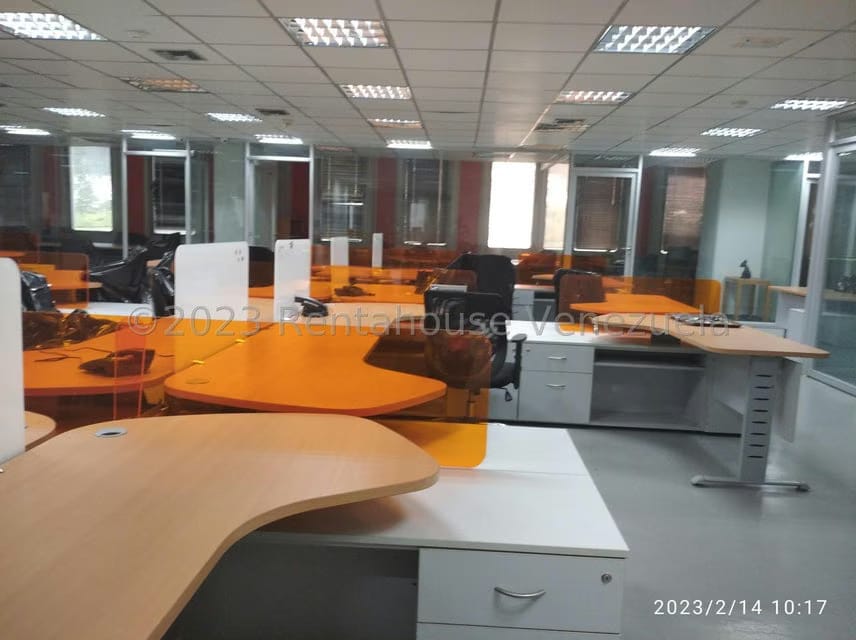 Comercial (Oficina) en Alquiler en San Martin, Distrito Metropolitano - 2