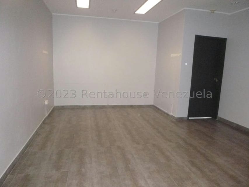 Comercial (Oficina) en Venta en La Lagunita Country Club, Distrito Metropolitano - 4