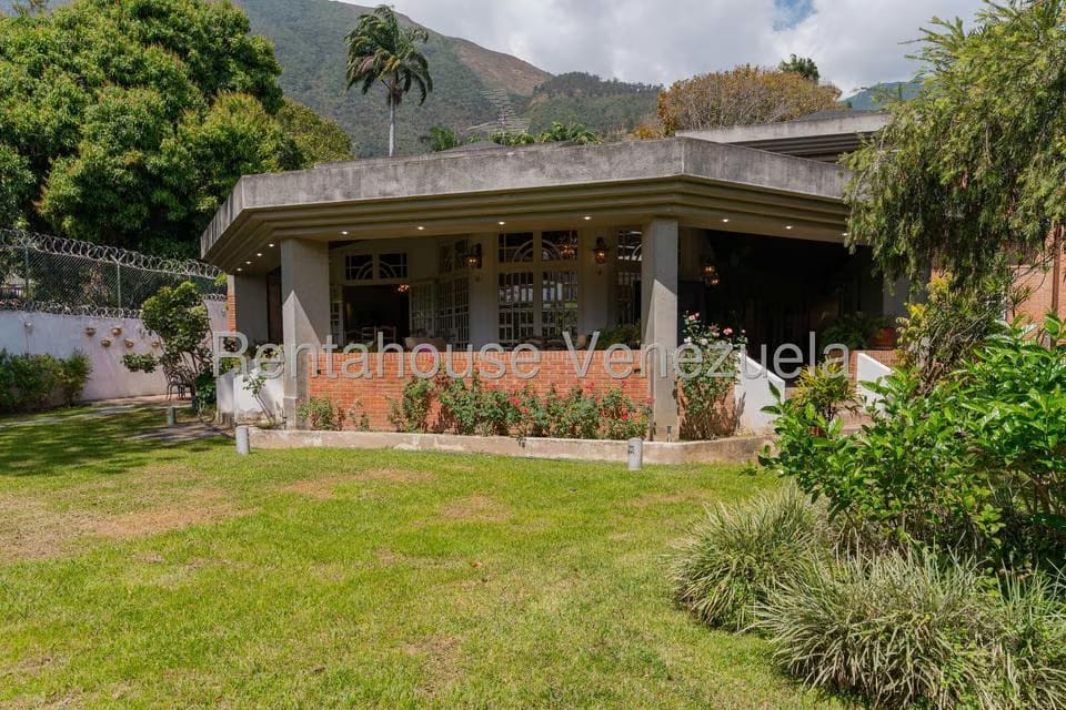 Casa (Contemporaneo) en Alquiler en Los Chorros, Distrito Metropolitano - 30