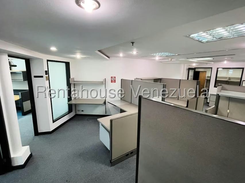Comercial (Oficina) en Venta en El Rosal, Distrito Metropolitano - 31