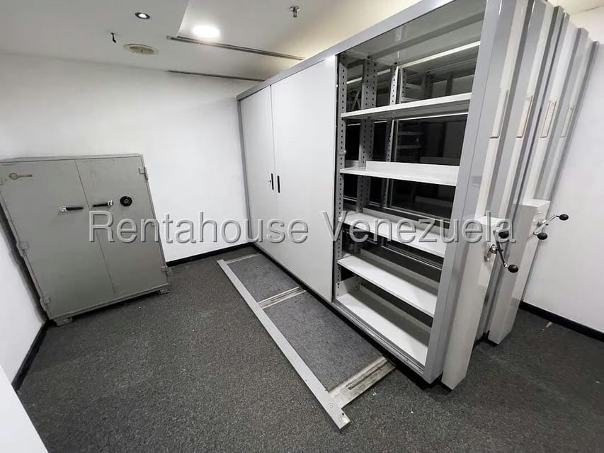 Comercial (Oficina) en Venta en El Rosal, Distrito Metropolitano - 40