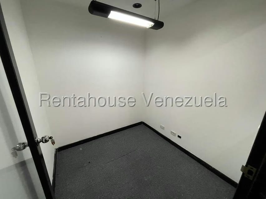 Comercial (Oficina) en Venta en El Rosal, Distrito Metropolitano - 42