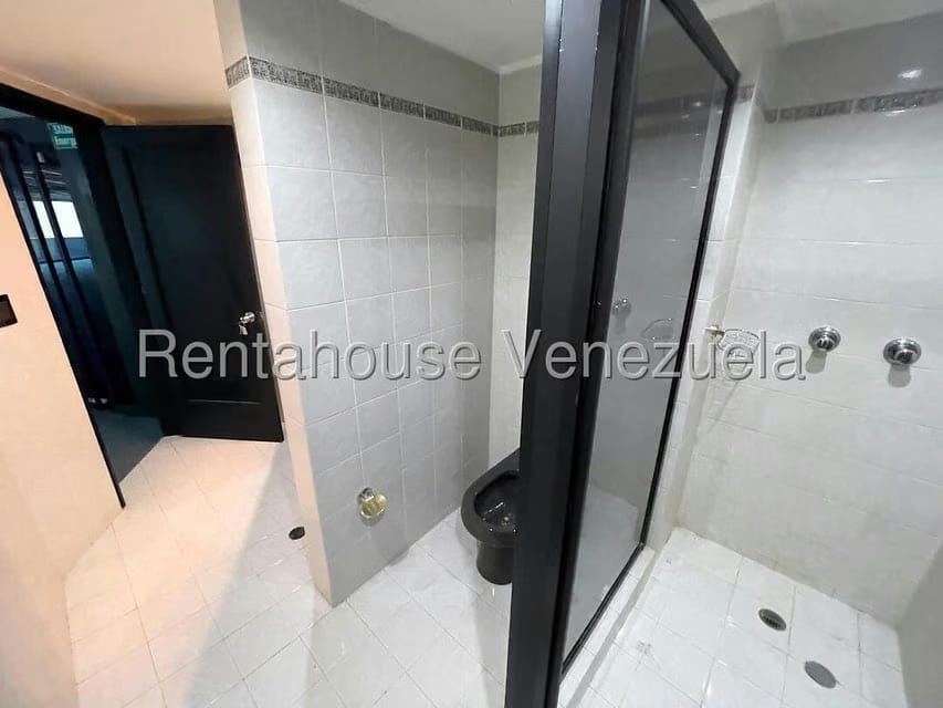 Comercial (Oficina) en Venta en El Rosal, Distrito Metropolitano - 56