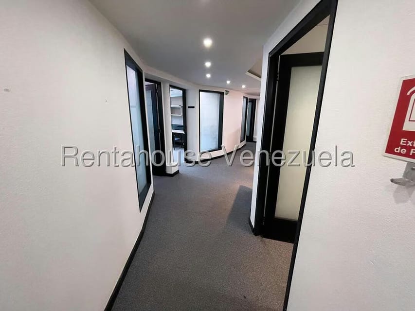 Comercial (Oficina) en Venta en El Rosal, Distrito Metropolitano - 9