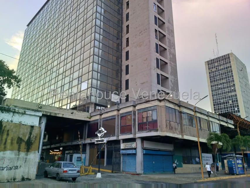 Comercial (Local Comercial) en Alquiler en Avenida Bolivar Norte, Carabobo