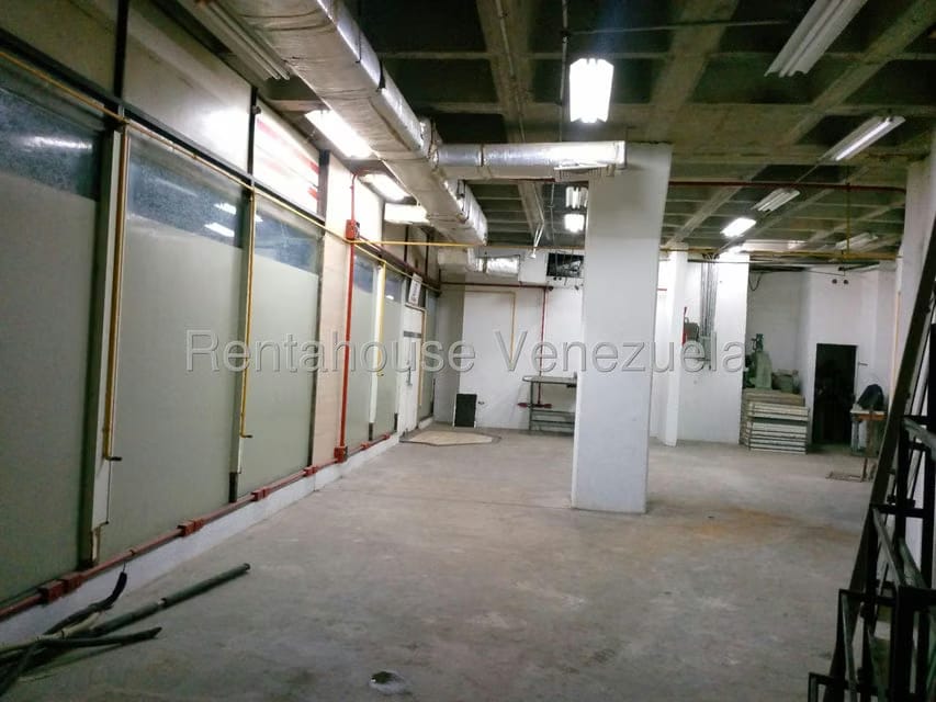 Comercial (Local Comercial) en Alquiler en Avenida Bolivar Norte, Carabobo - 11