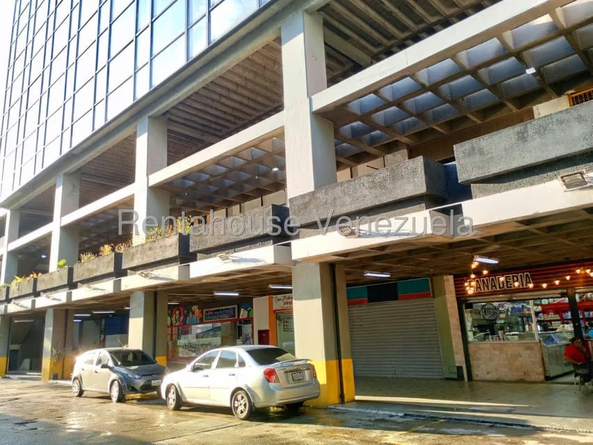 Comercial (Local Comercial) en Alquiler en Avenida Bolivar Norte, Carabobo - 5