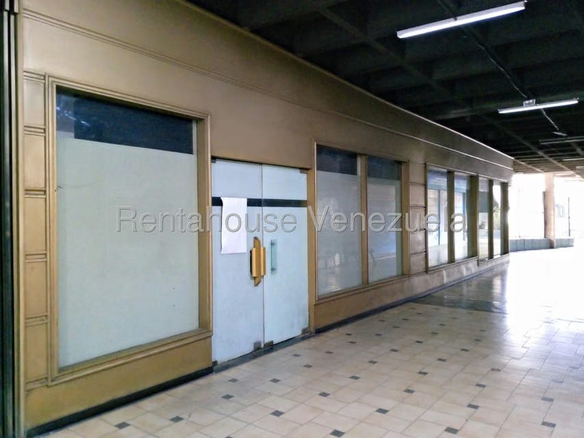 Comercial (Local Comercial) en Alquiler en Avenida Bolivar Norte, Carabobo - 8