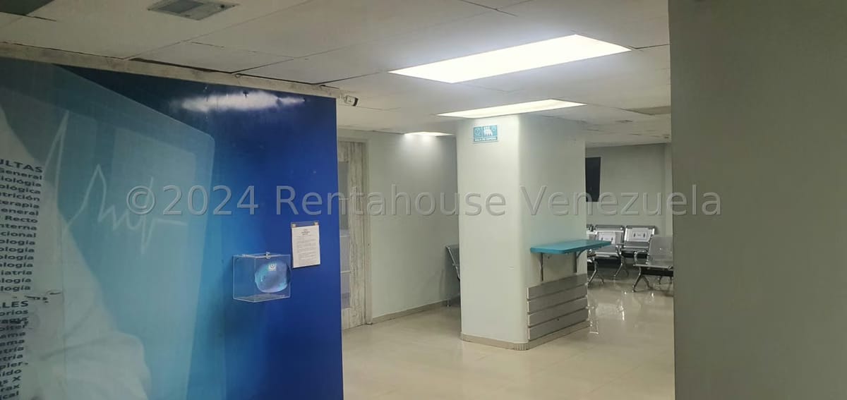 Comercial (Local Comercial) en Venta en Parroquia Catedral, Distrito Metropolitano - 15