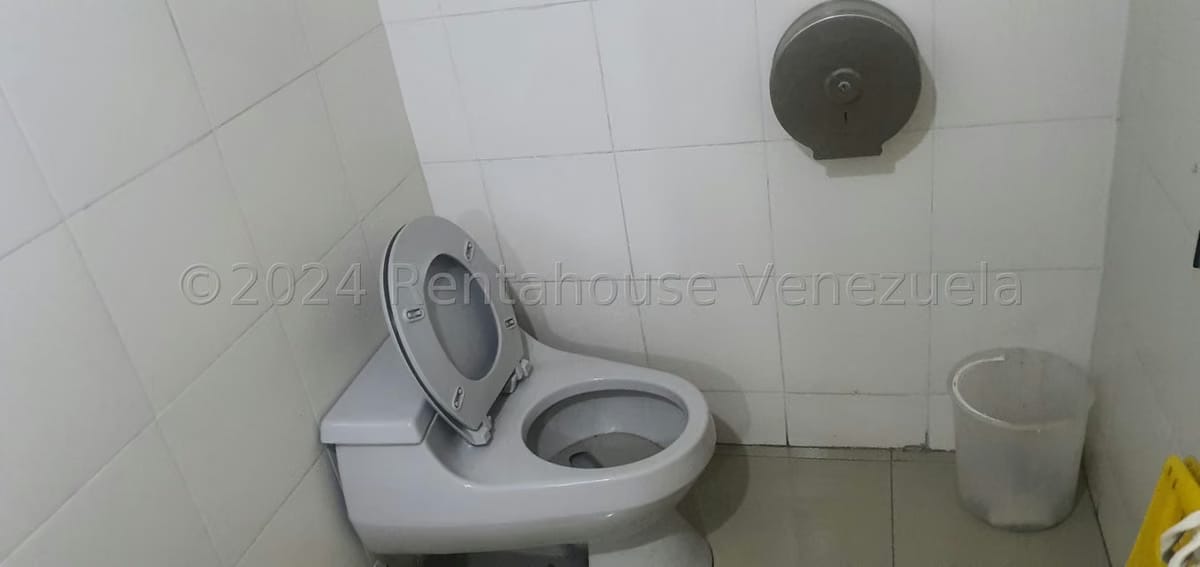 Comercial (Local Comercial) en Venta en Parroquia Catedral, Distrito Metropolitano - 17