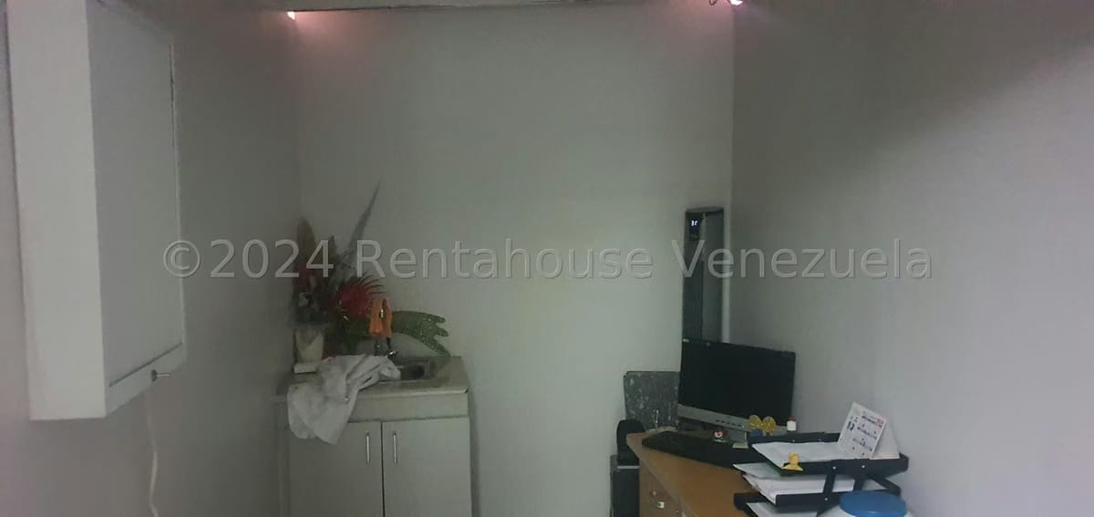 Comercial (Local Comercial) en Venta en Parroquia Catedral, Distrito Metropolitano - 21