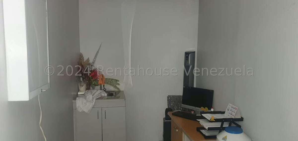 Comercial (Local Comercial) en Venta en Parroquia Catedral, Distrito Metropolitano - 22