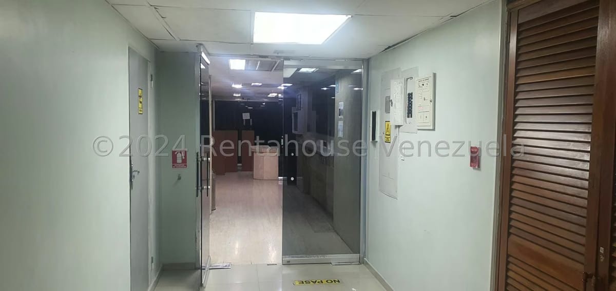 Comercial (Local Comercial) en Venta en Parroquia Catedral, Distrito Metropolitano - 44