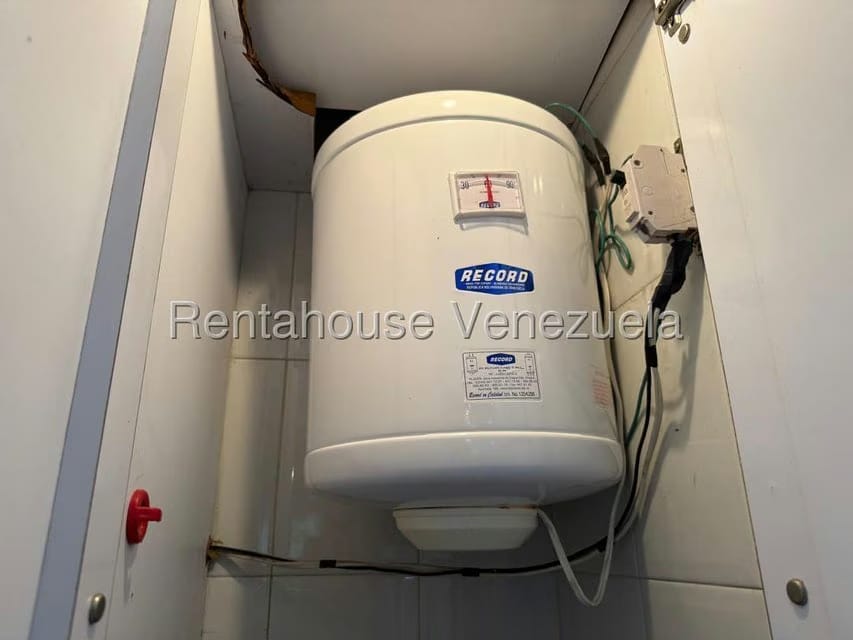 Apartamento (1 Nivel) en Alquiler en El Paraiso, Distrito Metropolitano - 20
