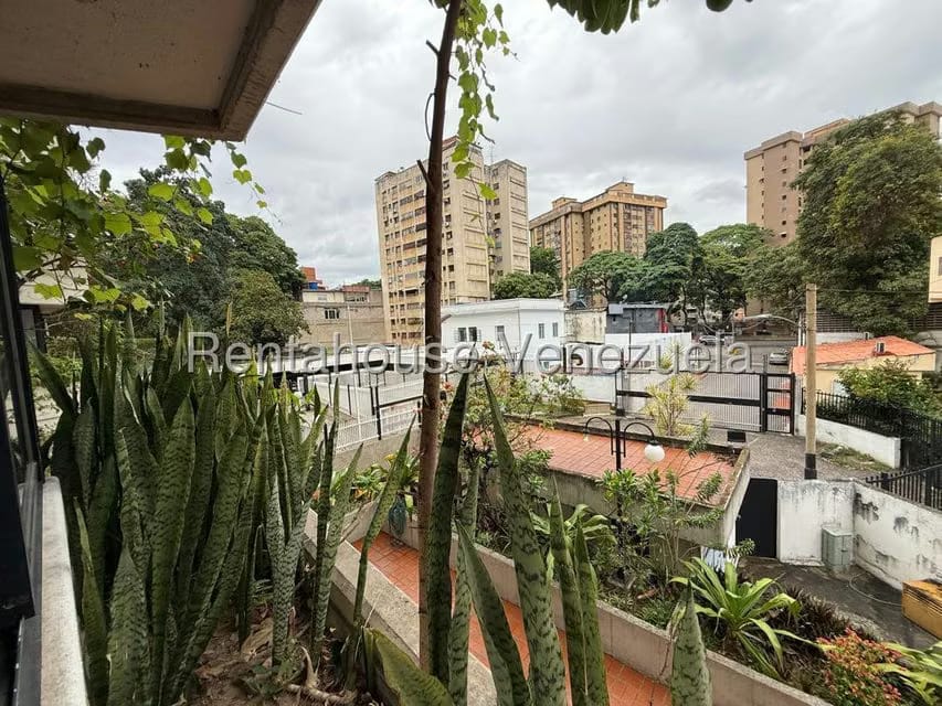 Apartamento (1 Nivel) en Alquiler en El Paraiso, Distrito Metropolitano - 22