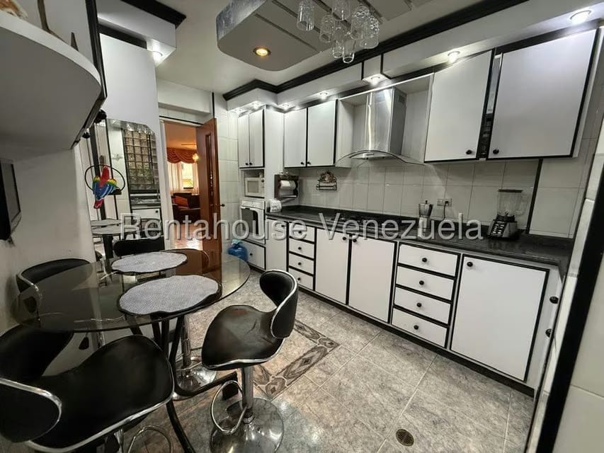 Apartamento (1 Nivel) en Alquiler en El Paraiso, Distrito Metropolitano - 5