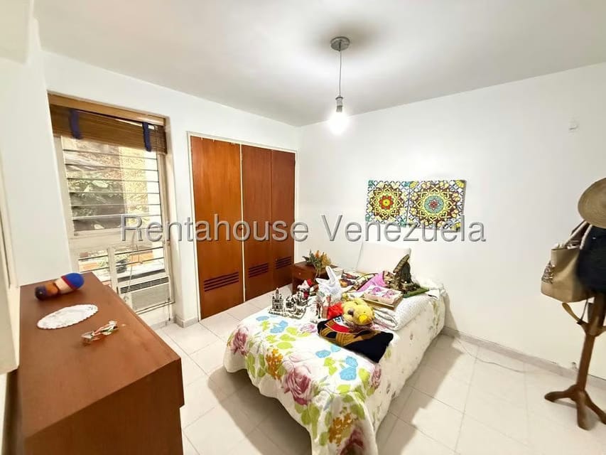 Apartamento (1 Nivel) en Alquiler en El Paraiso, Distrito Metropolitano - 10