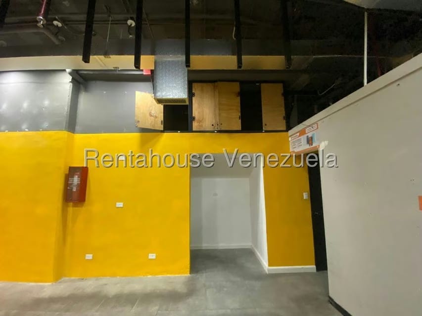 Comercial (Local Comercial) en Alquiler en La Castellana, Distrito Metropolitano - 8