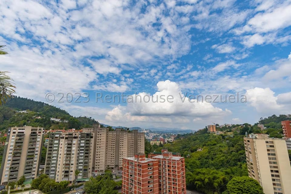 Apartamento (1 Nivel) en Venta en El Cigarral, Distrito Metropolitano - 11