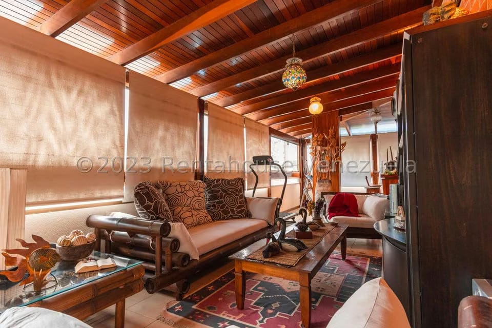 Apartamento (1 Nivel) en Venta en El Cigarral, Distrito Metropolitano - 21