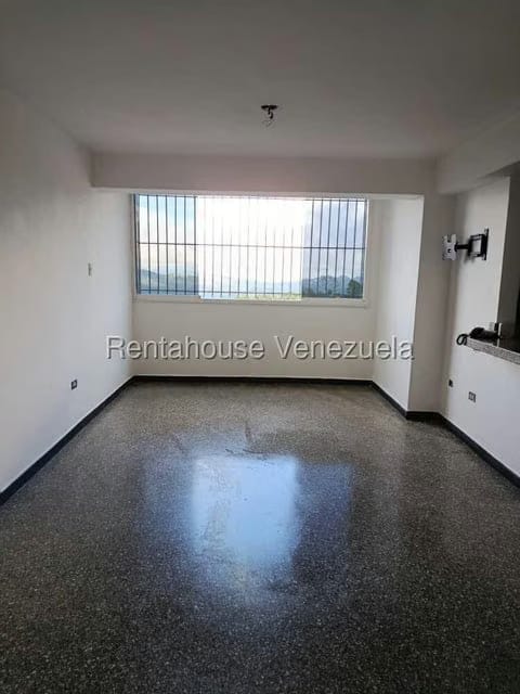 Apartamento (1 Nivel) en Alquiler en Los Salias, Miranda - 13
