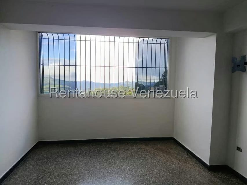 Apartamento (1 Nivel) en Alquiler en Los Salias, Miranda - 17