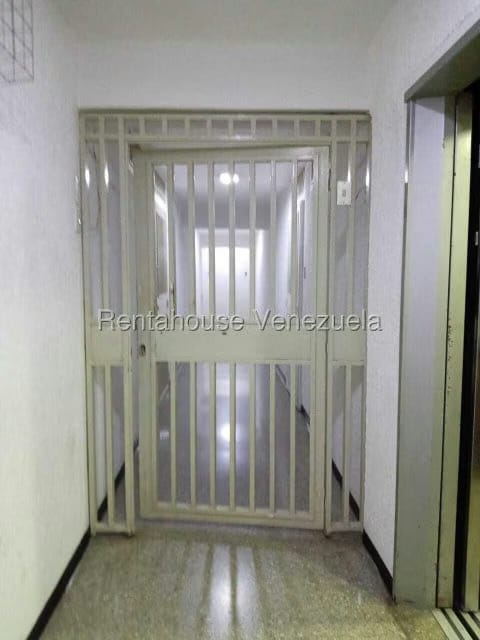 Apartamento (1 Nivel) en Alquiler en Los Salias, Miranda - 4