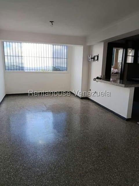 Apartamento (1 Nivel) en Alquiler en Los Salias, Miranda - 10