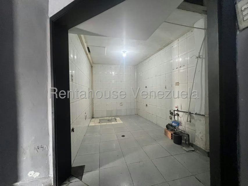 Comercial (Local Comercial) en Alquiler en Centro, Lara - 13
