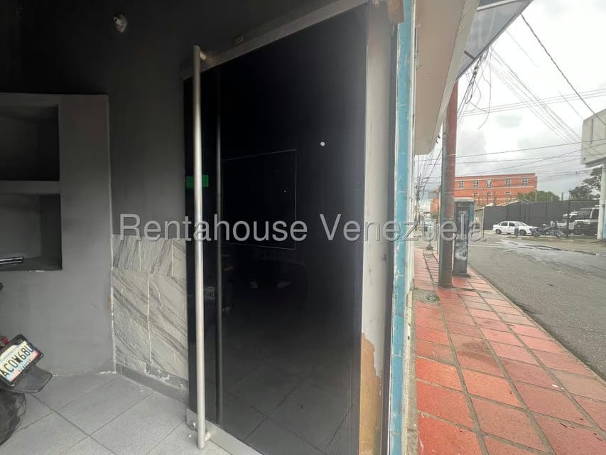 Comercial (Local Comercial) en Alquiler en Centro, Lara - 4