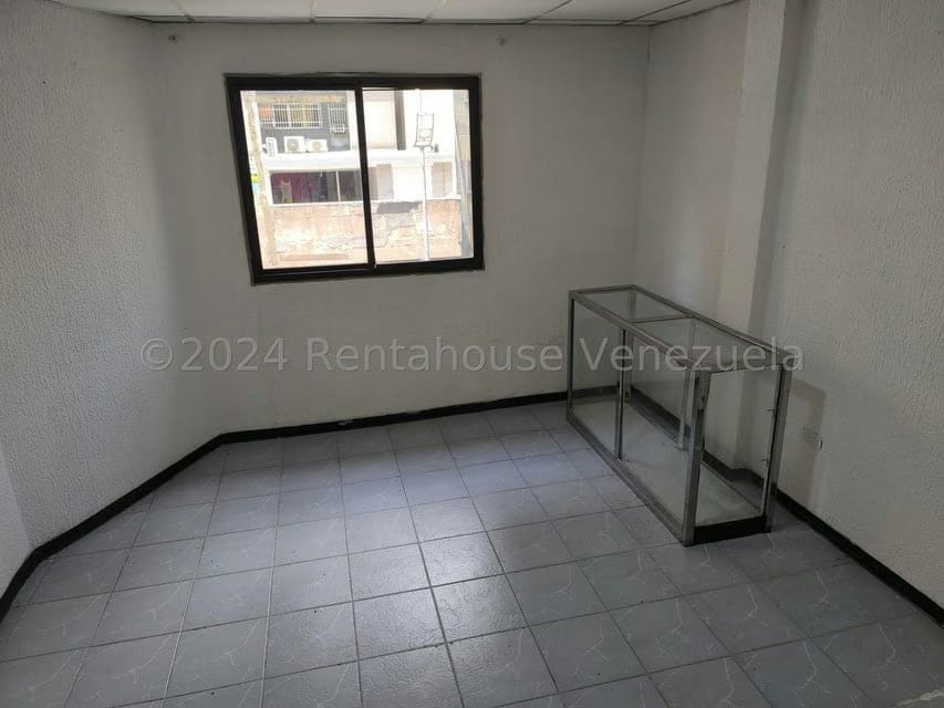 Comercial (Oficina) en Alquiler en Parroquia La Candelaria, Distrito Metropolitano - 13