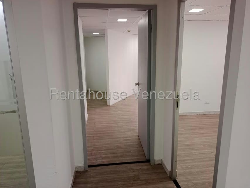 Comercial (Local Comercial) en Alquiler en Prebo I, Carabobo - 7