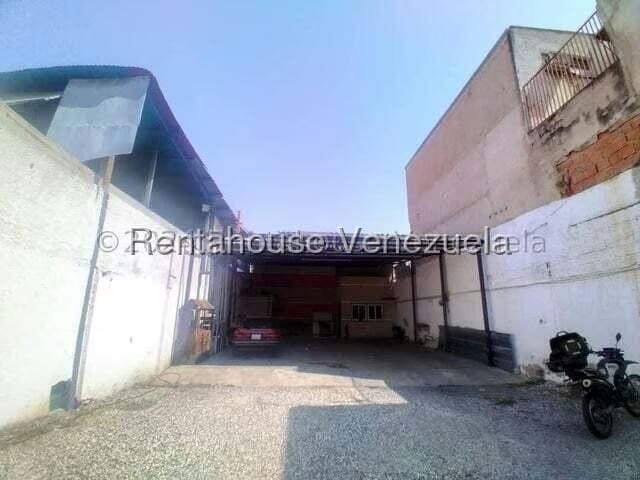 Comercial (Estacionamiento) en Alquiler en Centro, Lara - 3