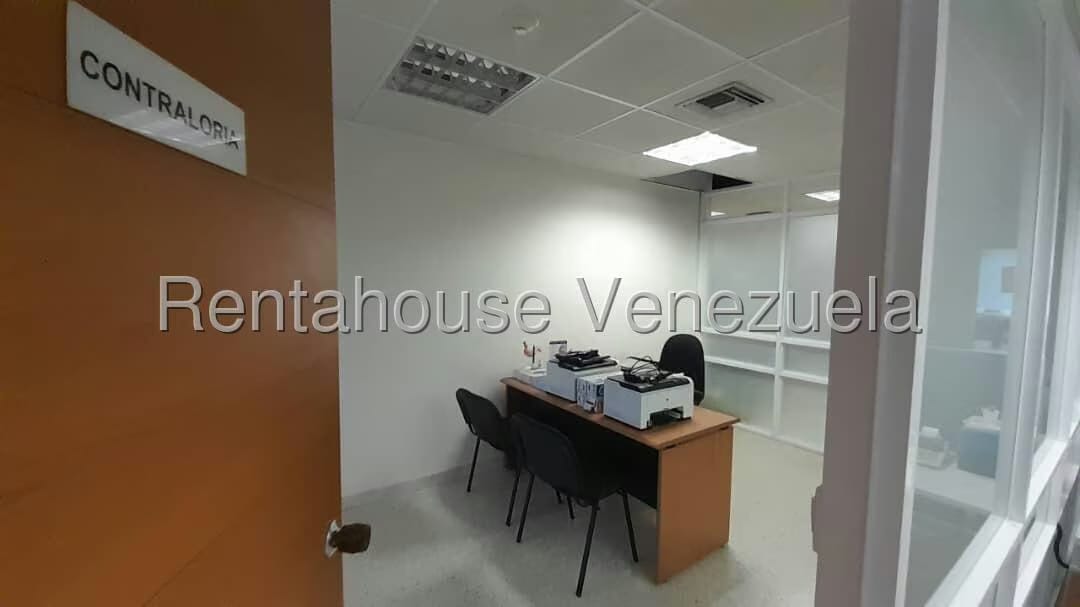 Comercial (Oficina) en Venta en Piedra Azul, Distrito Metropolitano - 25