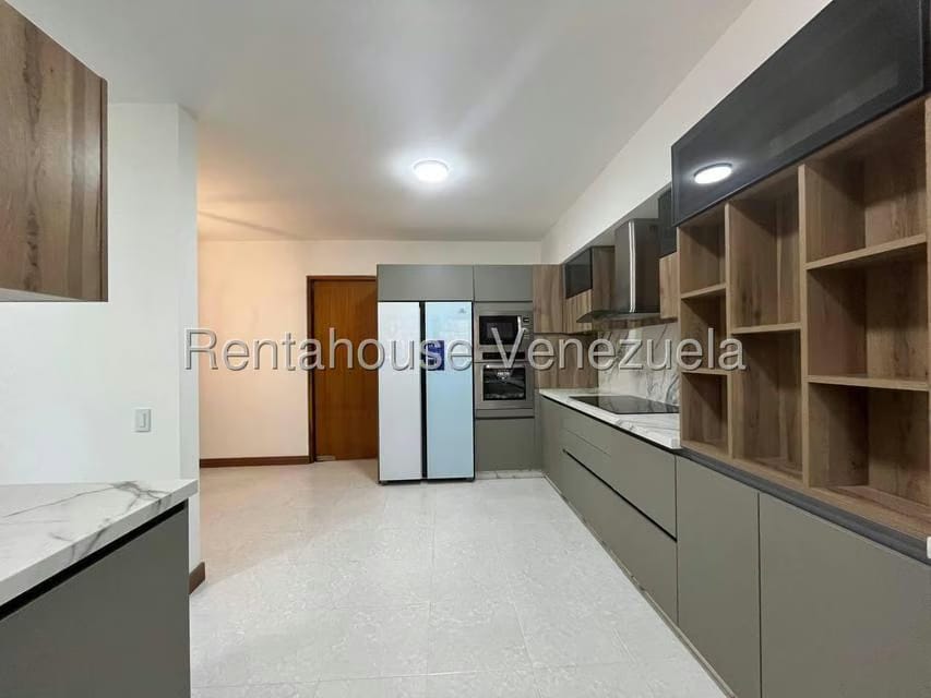 Apartamento (1 Nivel) en Venta en Campo Alegre, Distrito Metropolitano - 13