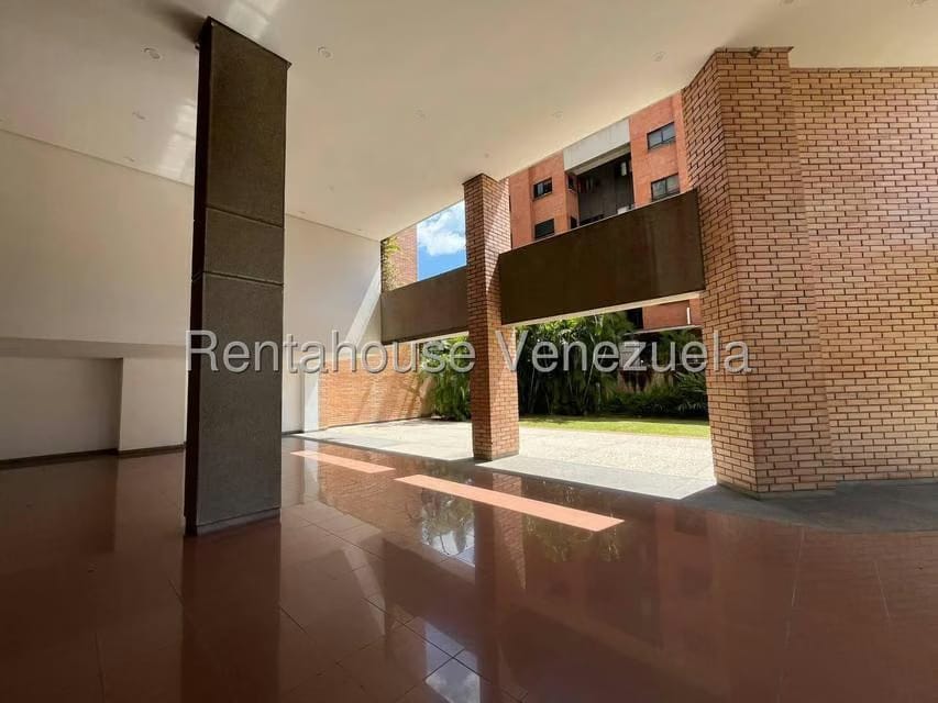 Apartamento (1 Nivel) en Venta en Campo Alegre, Distrito Metropolitano - 3