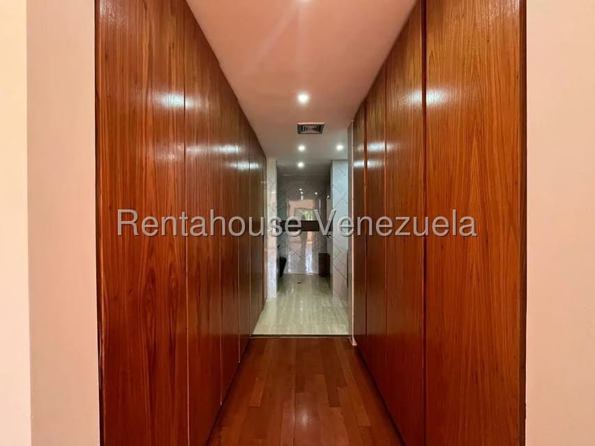 Apartamento (1 Nivel) en Venta en Campo Alegre, Distrito Metropolitano - 29