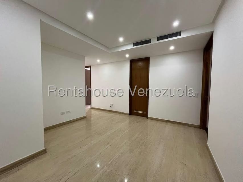 Apartamento (1 Nivel) en Venta en Campo Alegre, Distrito Metropolitano - 52