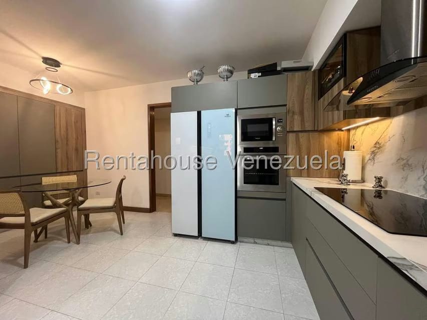 Apartamento (1 Nivel) en Venta en Campo Alegre, Distrito Metropolitano - 63