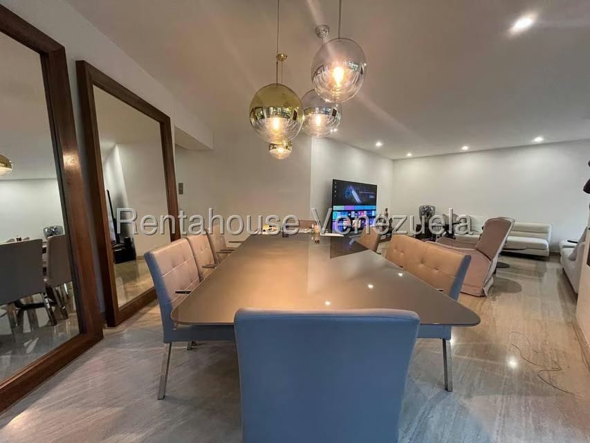 Apartamento (1 Nivel) en Venta en Campo Alegre, Distrito Metropolitano - 68